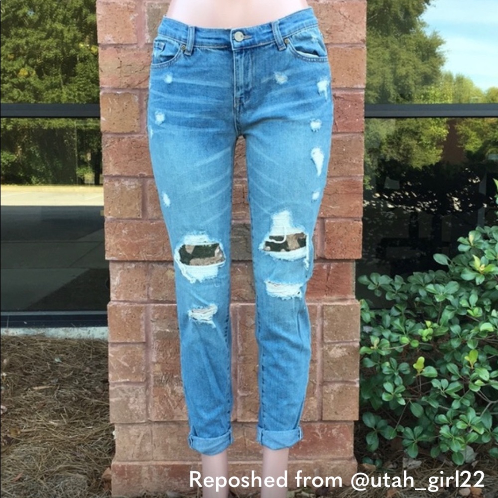 NY&CO Soho Curvy Boyfriend Jeans